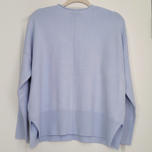Beautiful light blue sweater by French  Connection in great condition! M - Picture 5 of 7